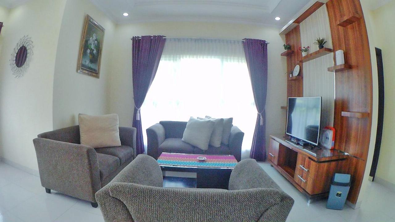 Villa Dira Bogor Exteriér fotografie